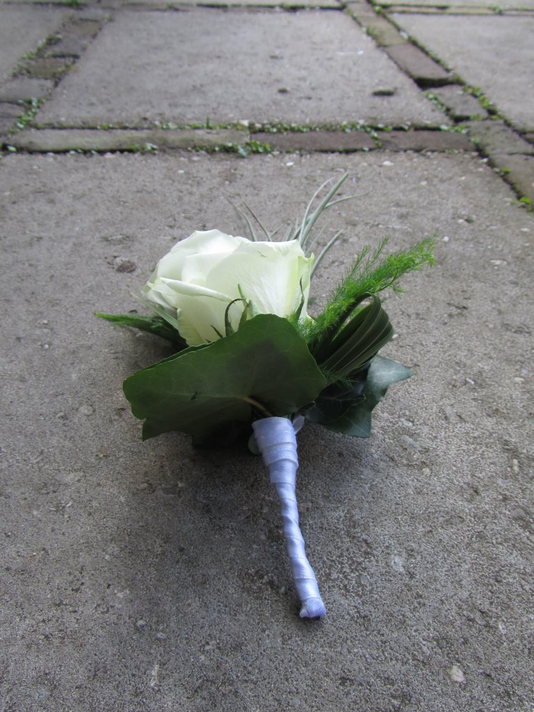 VO-014 | Damescorsage - op draad  